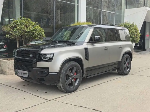 Land Rover Defender 2024
