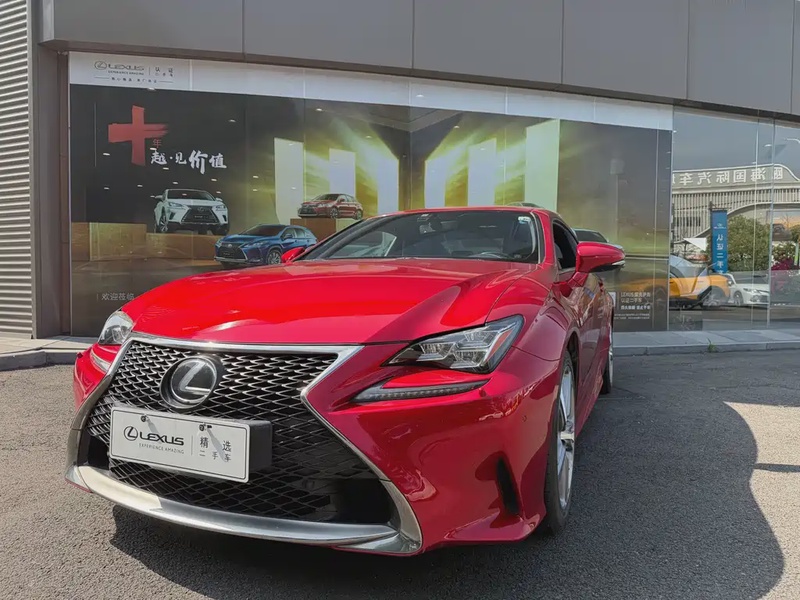Lexus RC