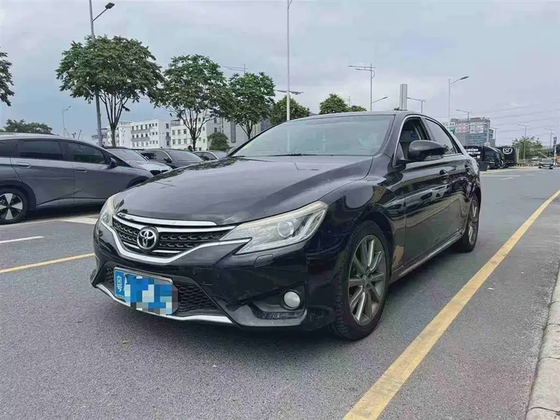 Toyota Reiz