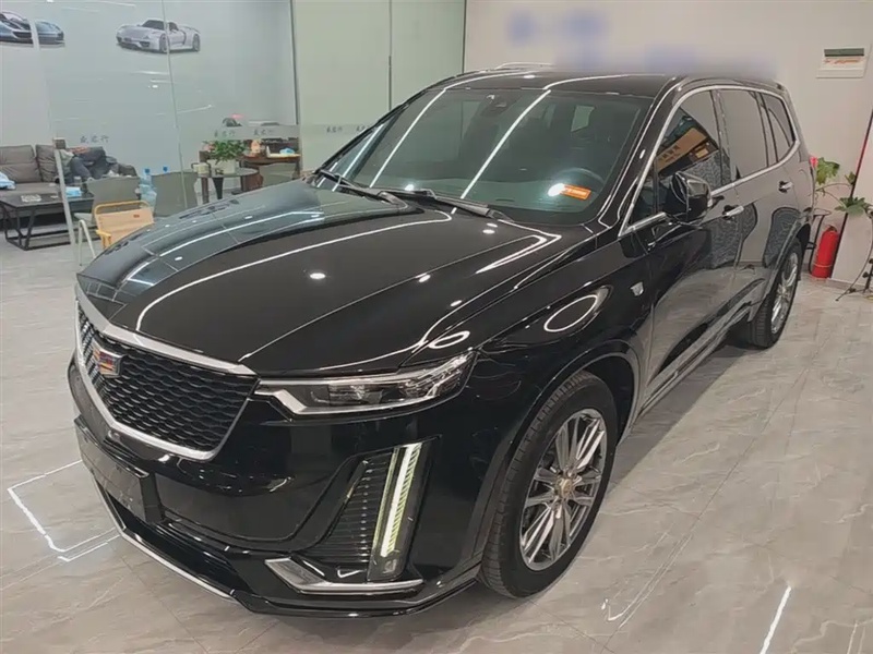 Cadillac XT6