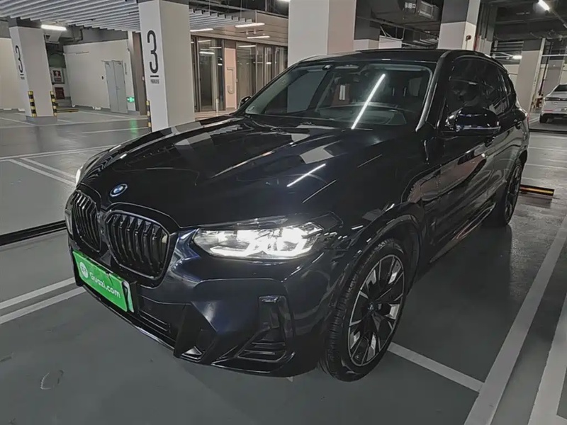 BMW iX3