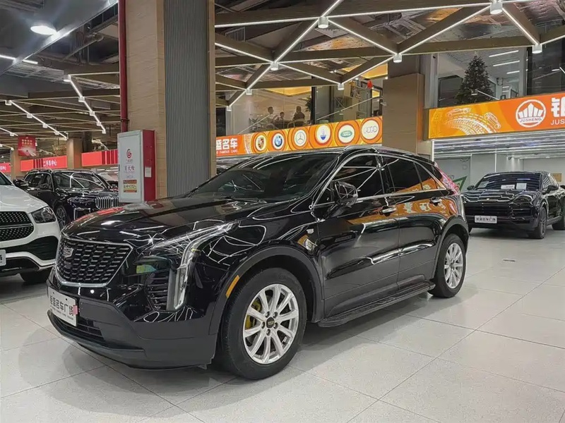 Cadillac XT4
