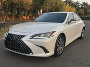 Lexus ES 2024