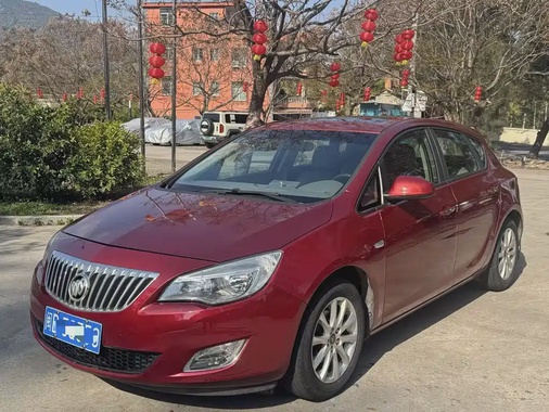 Buick Excelle 2013