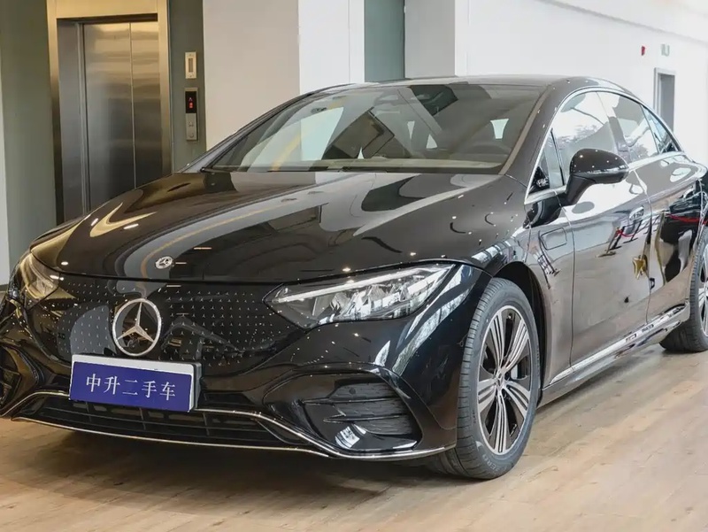 Mercedes-Benz EQE