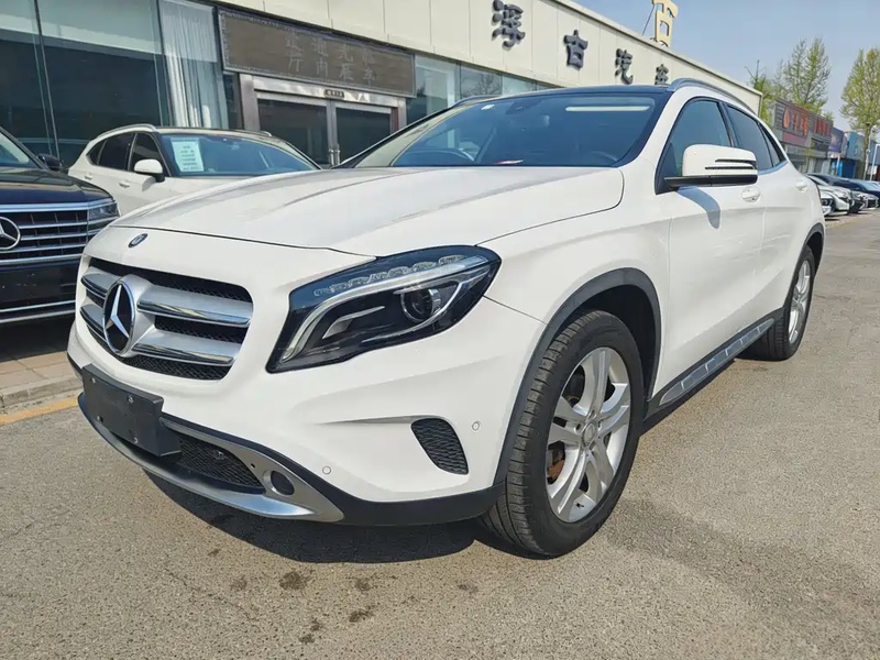 Mercedes-Benz GLA-Class