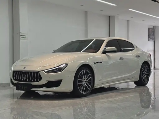 Maserati Ghibli 2021