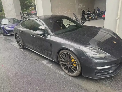 Porsche Panamera 2021