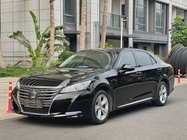 Toyota Crown 2017