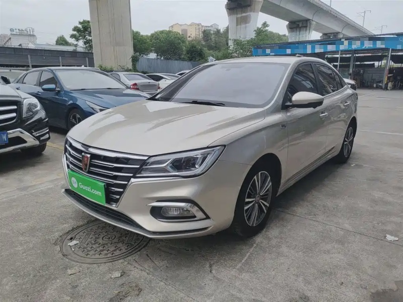 Roewe i5