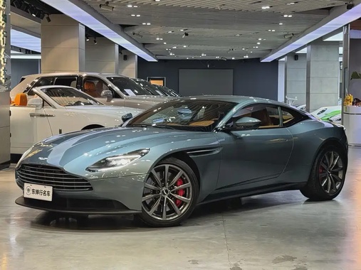 Aston Martin DB11 2018