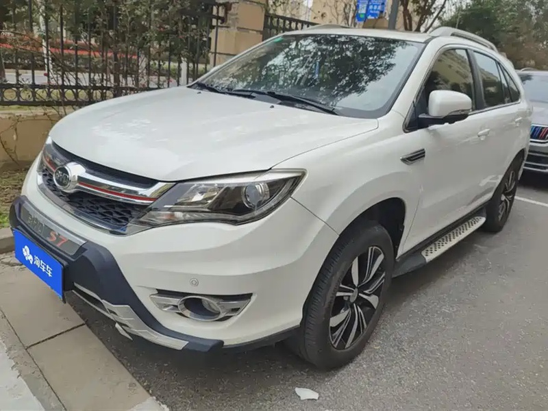 BYD S7