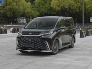 Lexus LM 2025