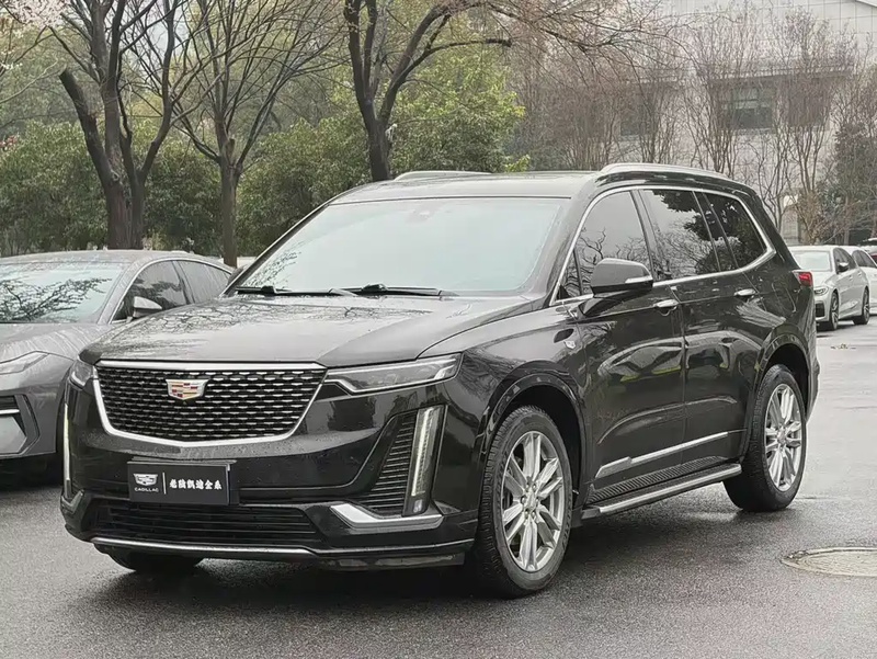 Cadillac XT6