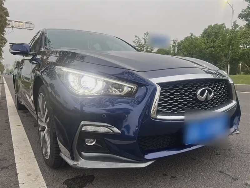 Infiniti Q50