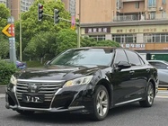 Toyota Crown 2017