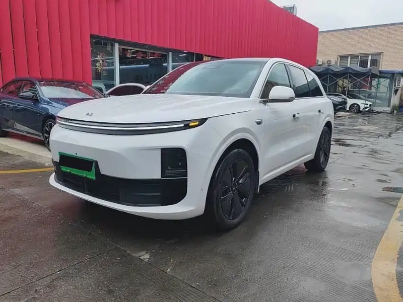 Li Auto L6