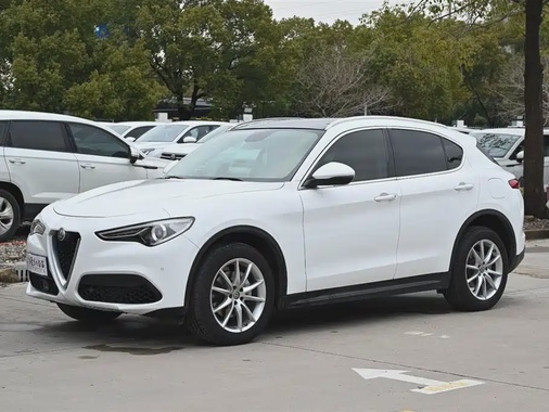 Alfa Romeo Stelvio 2019