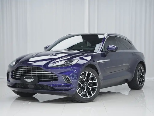 Aston Martin DBX 2022