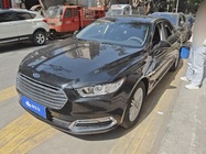 Ford Taurus 2016