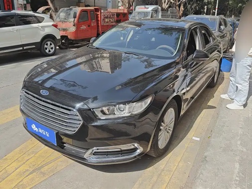 Ford Taurus 2016