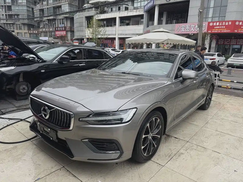 Volvo S60