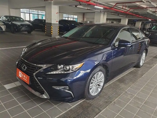 Lexus ES 2018