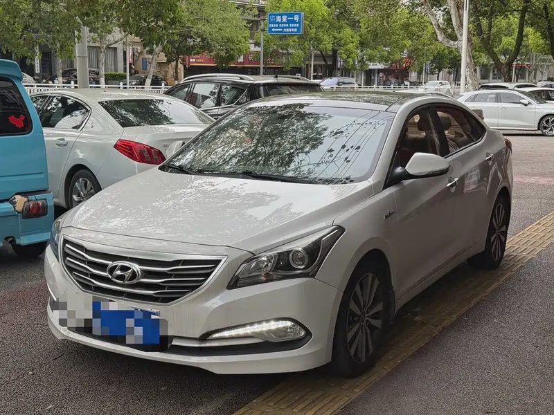 Hyundai Mistra