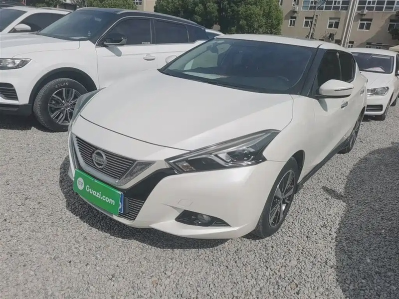 Nissan Bluebird