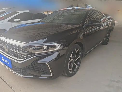 Volkswagen Passat 2024