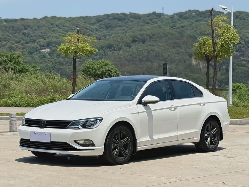 Volkswagen Lamando