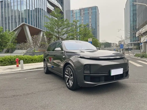 Li Auto L9 2025
