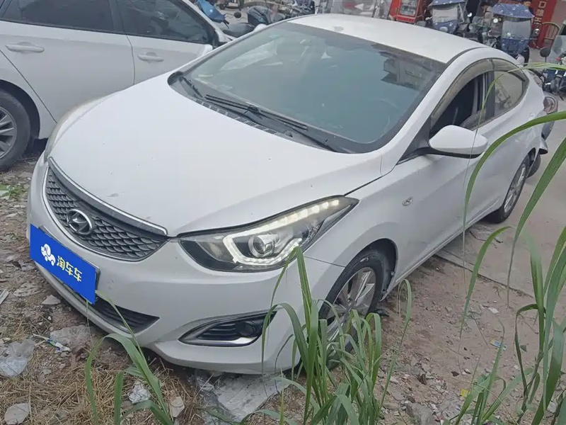 Hyundai Elantra