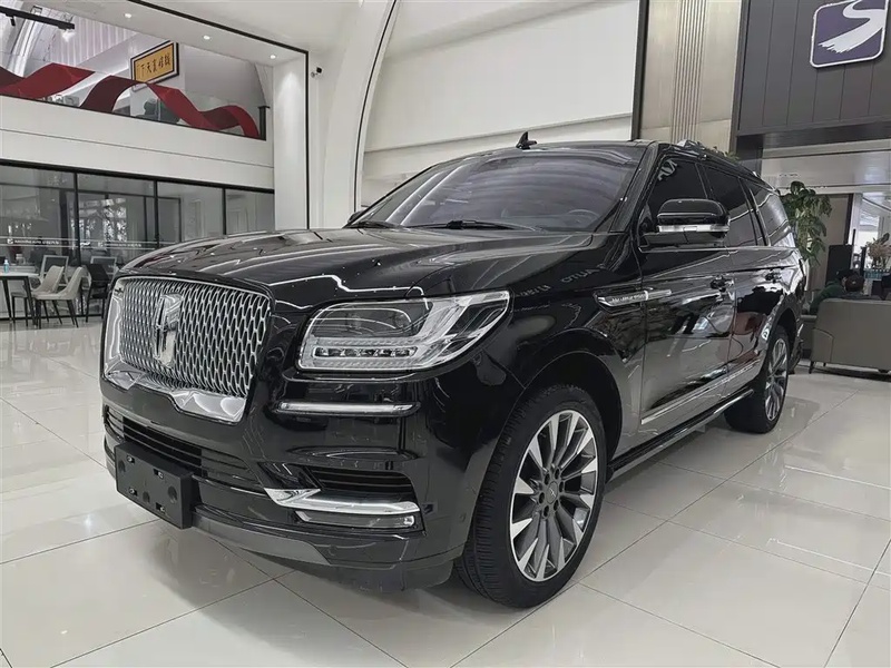 Lincoln Navigator