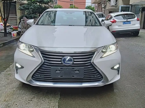 Lexus ES 2015