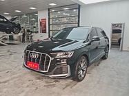 Audi Q7 2024