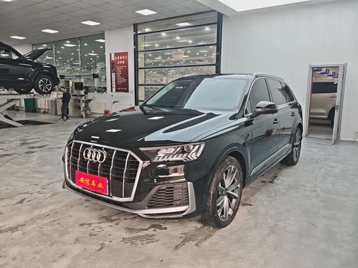 Audi Q7 2024