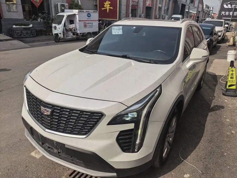 Cadillac XT4