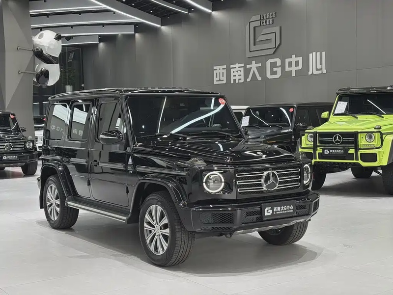 Mercedes-Benz G-Class