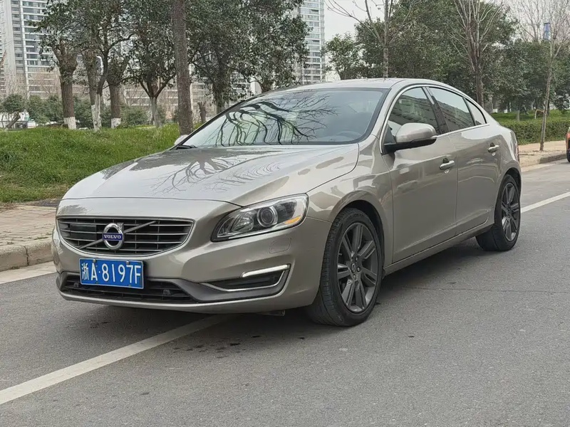 Volvo S60