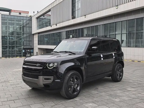 Land Rover Defender 2024