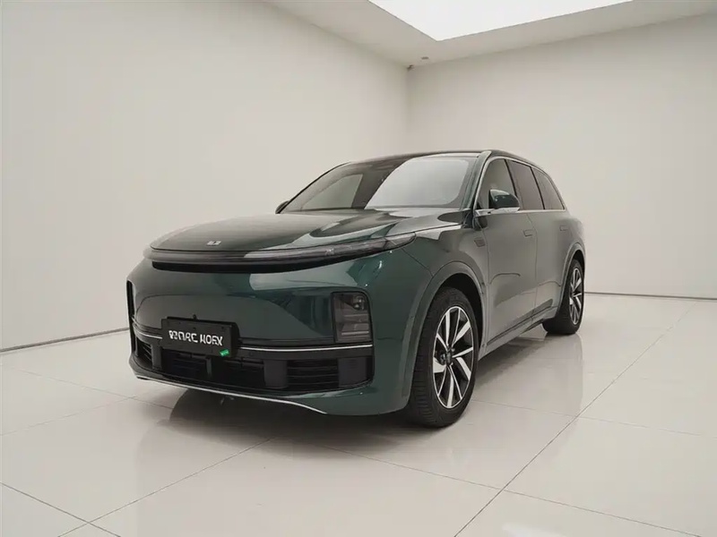 Li Auto L8