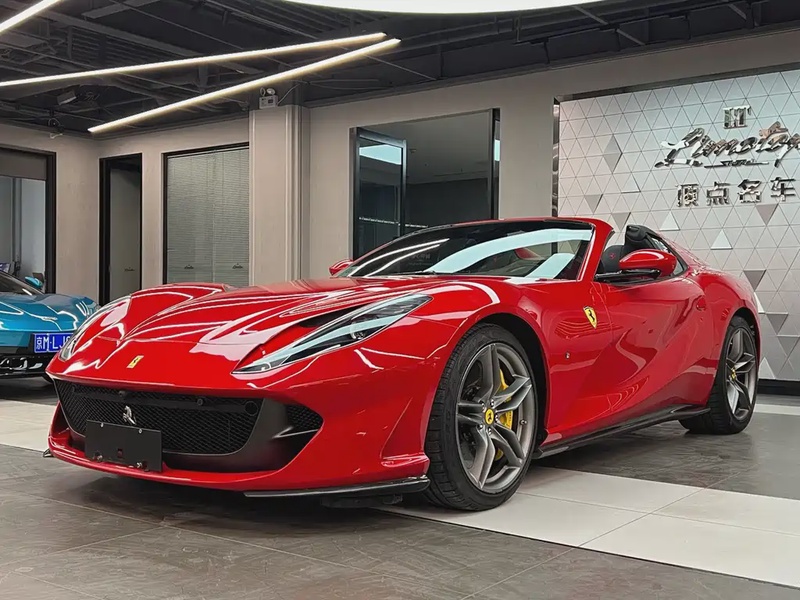 Ferrari 812