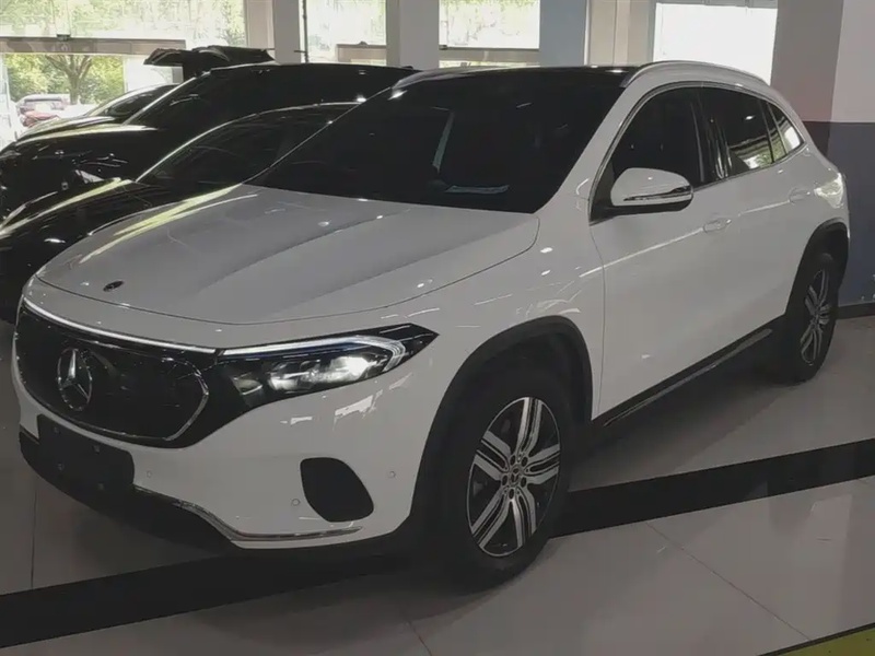 Mercedes-Benz EQA