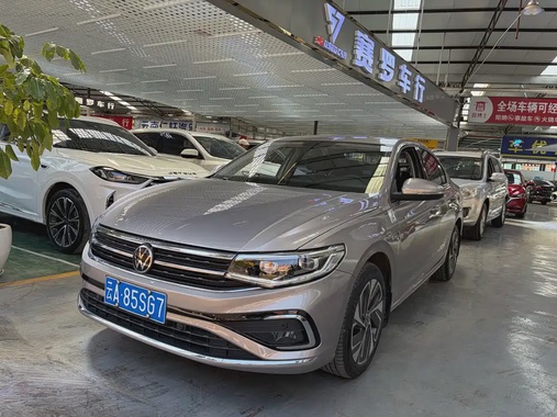 Volkswagen Bora 2023