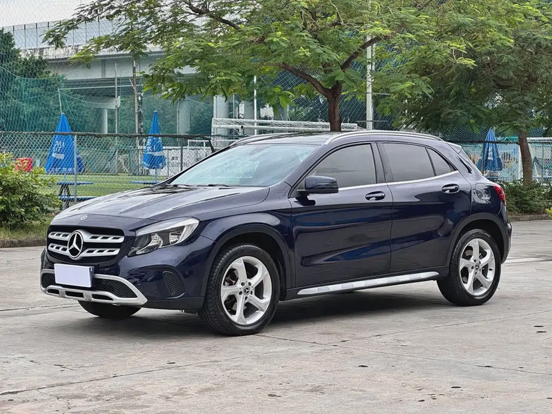 Mercedes-Benz GLA-Class