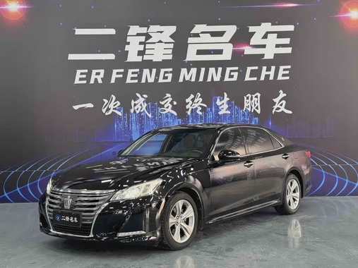 Toyota Crown 2016