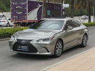 Lexus ES 2021