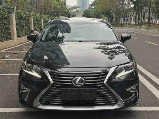 Lexus ES 2016