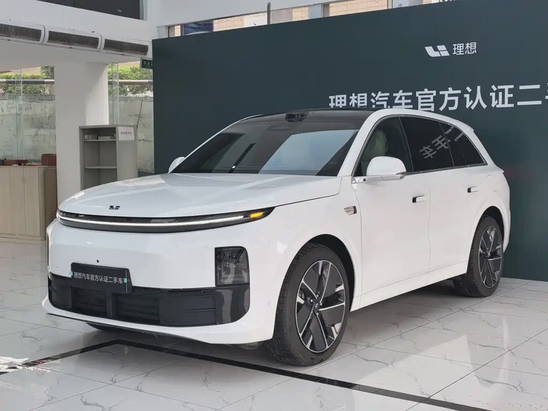 Li Auto L6